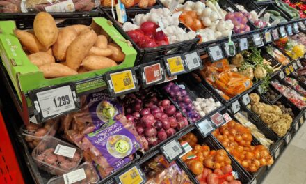 Ünnepi vásárlási roham: Másodpercek alatt frissülnek az árak a hazai üzletekben