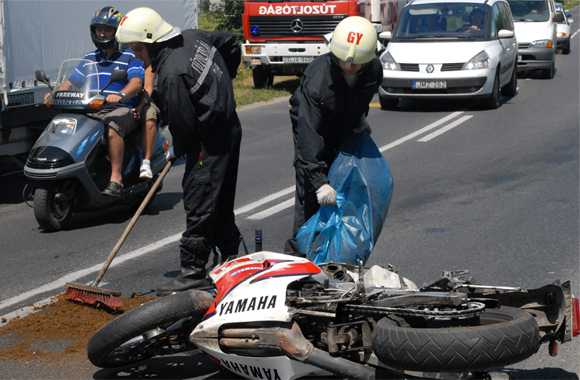Halálos balesetet szenvedett egy motoros Zalában !