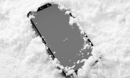 Segítség, elázott a mobilom!