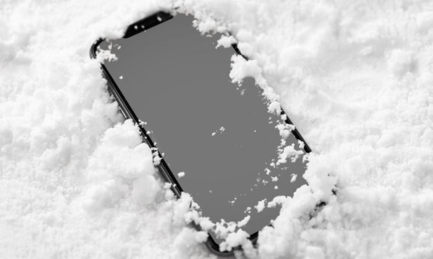 Segítség, elázott a mobilom!