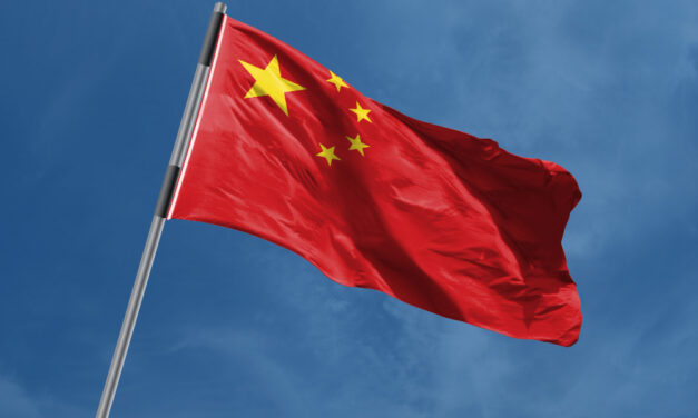 A Hormuzi-szoros válsága erősíti Kína zöld stratégiáját – bár az új ötéves terv nem vállal sok klímacélt