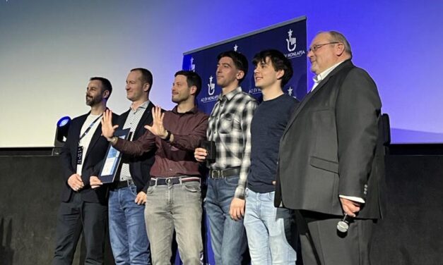 A tegnapi Év Honlapja díjátadó legnagyobb nyertesei a magyar diákok