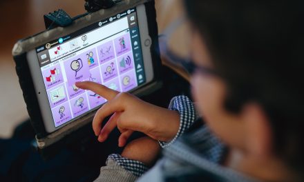 Magyar nyelvű app vált elérhetővé a beszédzavarral küzdő gyerekek és felnőttek számára