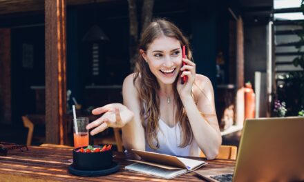 A maratoni beszélő és a kihangosított világpolgár: mit árulnak el rólunk a telefonálási szokásaink?
