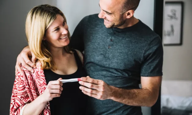 Végleges: eltörlik a 41 éves korhatárt a CSOK Plusznál a várandós édesanyáknak