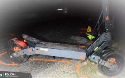 Kisodródott a kanyarban a rolleres !