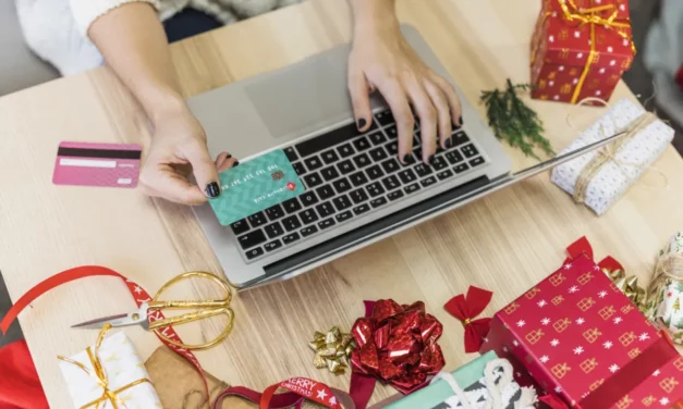 Több a téves utalás és bankkártyás fizetés a karácsonyi időszakban – figyelmeztet a szakértő