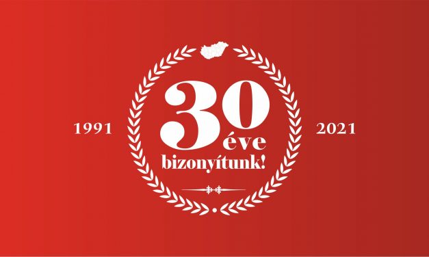 RUDOLF TAMÁS – 30 ÉVE A SZUPERINFÓ SZOLGÁLATÁBAN