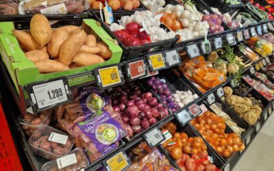 Ünnepi vásárlási roham: Másodpercek alatt frissülnek az árak a hazai üzletekben