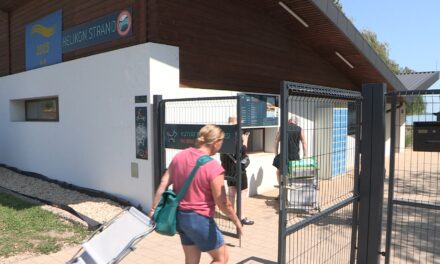 Szabadstrand lett a Helikon