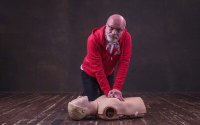 „Ha rajtad múlik az élete…” – Zacher Gábor egy percben tanít életet menteni