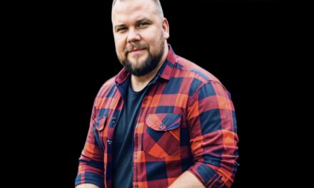 TikTok-sztár lett a miskolci apuka, aki gyerekágyakat gyárt