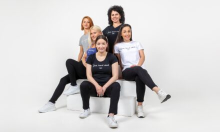 Kampány indult az alacsony nők elismeréséért