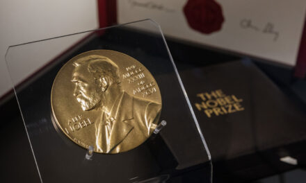 Nobel-díj, ikercsontváz és a világmindenség új értelmezése
