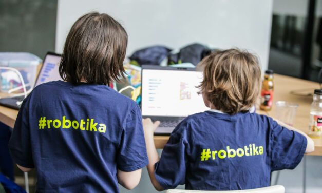 Ismét ingyenes robotkészletekre pályázhatnak az iskolák