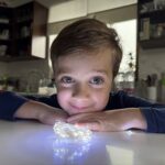 Versenyfutás az idővel: egy magyar család harca kisfiuk életéért