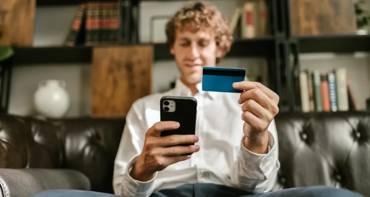 A nyári diákmunka miatt sok fiatal nyit bankszámlát a következő hetekben