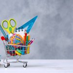 Százezer forintos iskolakezdéssel számolnak az elsősök szülei