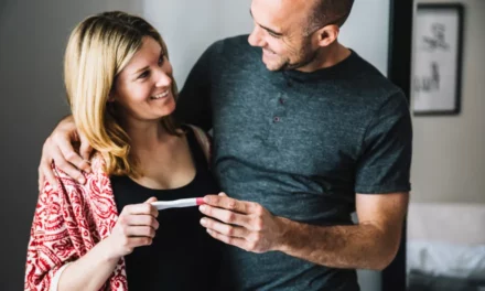 Végleges: eltörlik a 41 éves korhatárt a CSOK Plusznál a várandós édesanyáknak