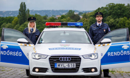 Fókuszban a teherautók és a buszok .