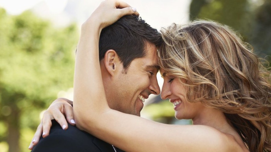 A párkapcsolat boldogságát és tartósságát befolyásoló tényezők