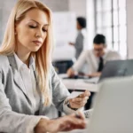 A vállalkozók nem ússzák meg: sorban jelentik be a díjemeléseket a bankok